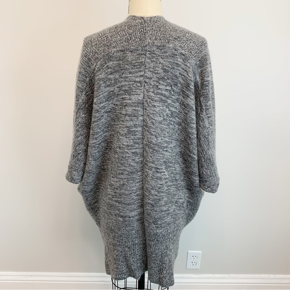 Aritzia Babaton Cocoon Javier Sweater Cardigan Black Size S/M - Picture 7 of 10